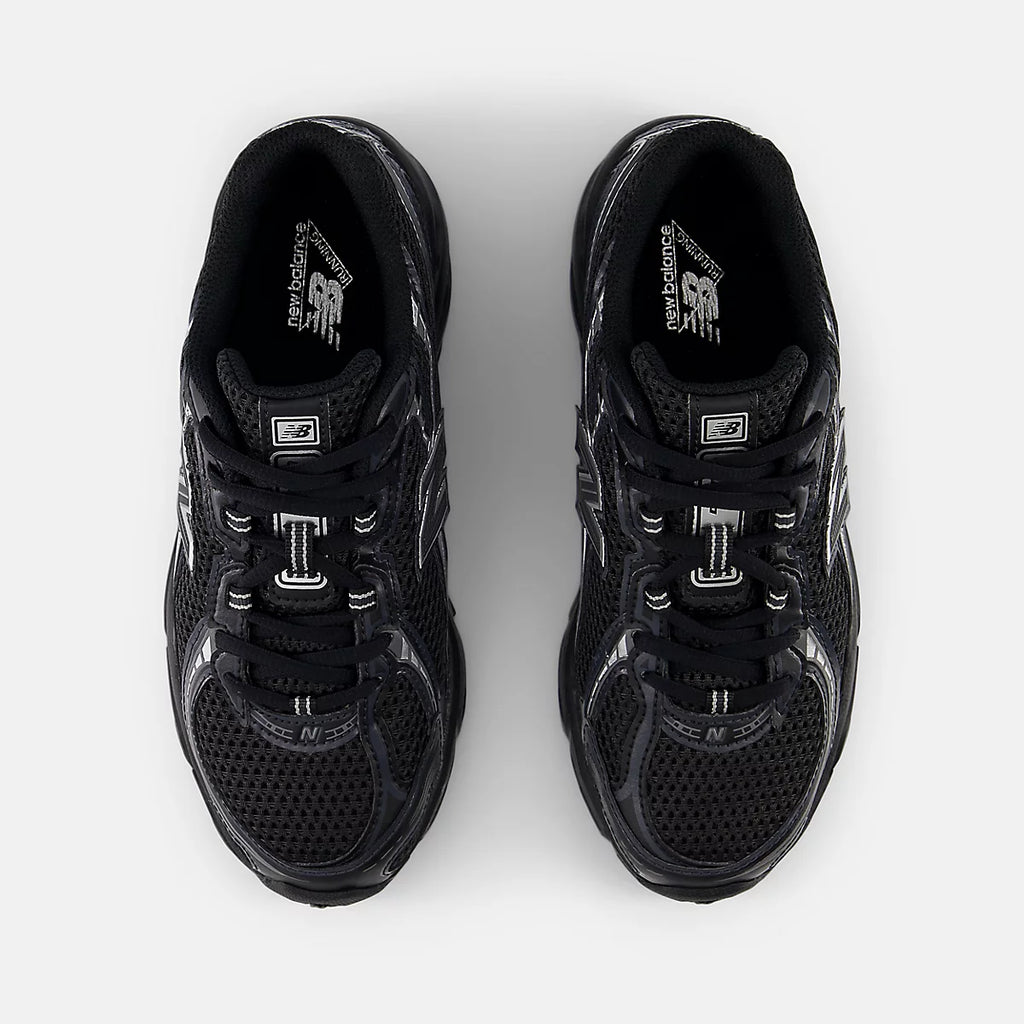 New Balance 740 Lace - Black