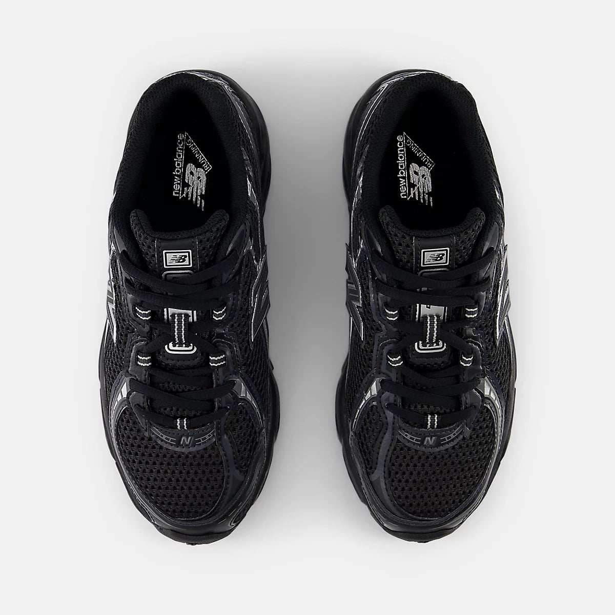 New Balance 740 Lace - Black